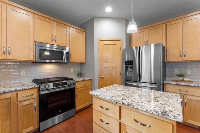 3124 128th Avenue NE, Blaine, MN 55449