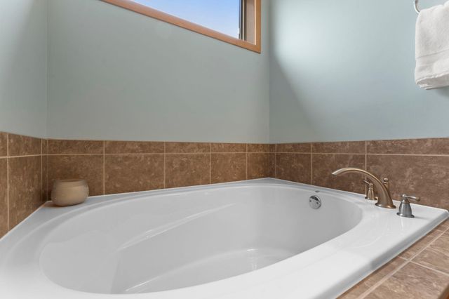 3124 128th Avenue NE, Blaine, MN 55449