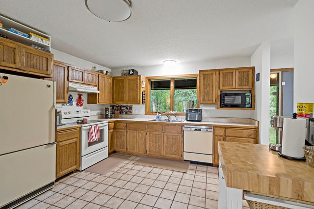 19977 Keystone Avenue N, Forest Lake, MN 55025