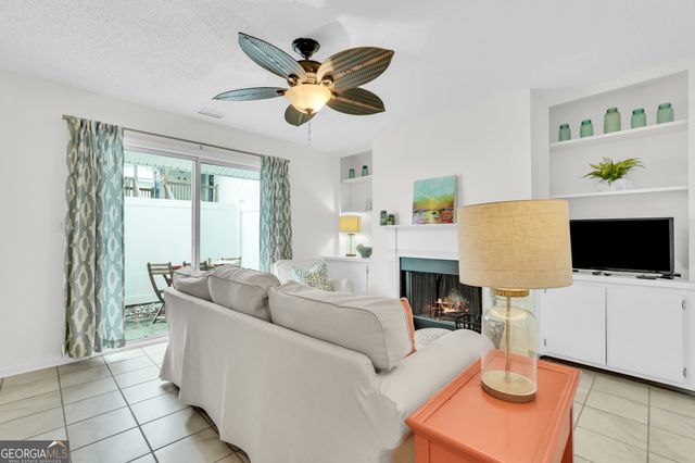 114 S Island Square Drive, St. Simons, GA 31522