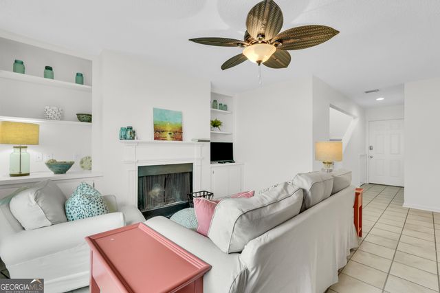 114 S Island Square Drive, St. Simons, GA 31522