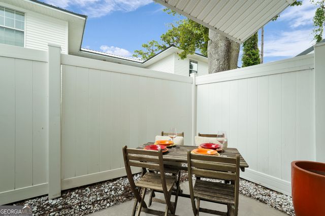 114 S Island Square Drive, St. Simons, GA 31522