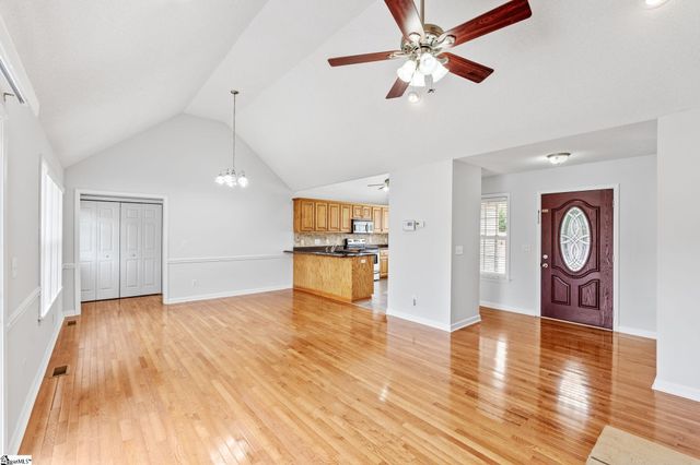 101 Oak Leaf Court, Pickens, SC 29671