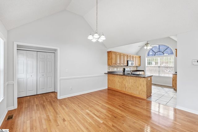 101 Oak Leaf Court, Pickens, SC 29671