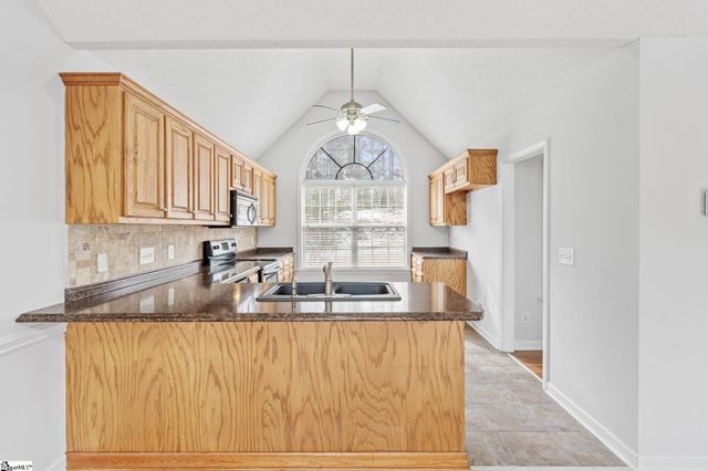 101 Oak Leaf Court, Pickens, SC 29671