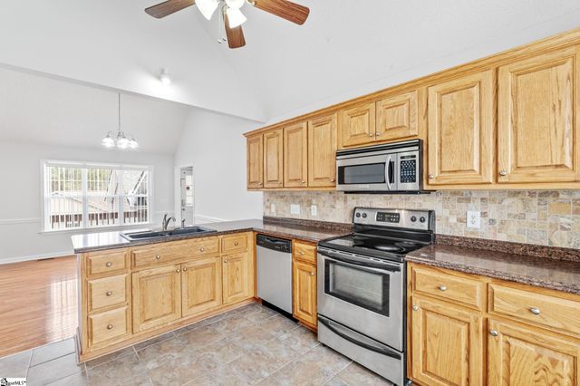 101 Oak Leaf Court, Pickens, SC 29671