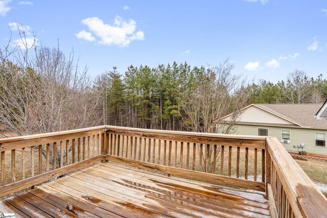 101 Oak Leaf Court, Pickens, SC 29671