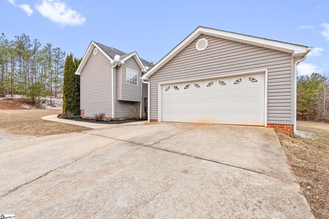 101 Oak Leaf Court, Pickens, SC 29671