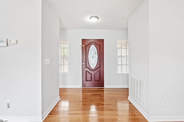 101 Oak Leaf Court, Pickens, SC 29671