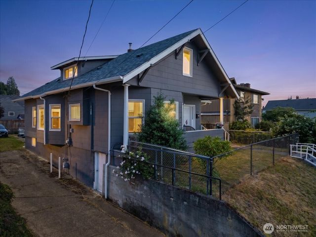 1314 S Cushman Avenue, Tacoma, WA 98405