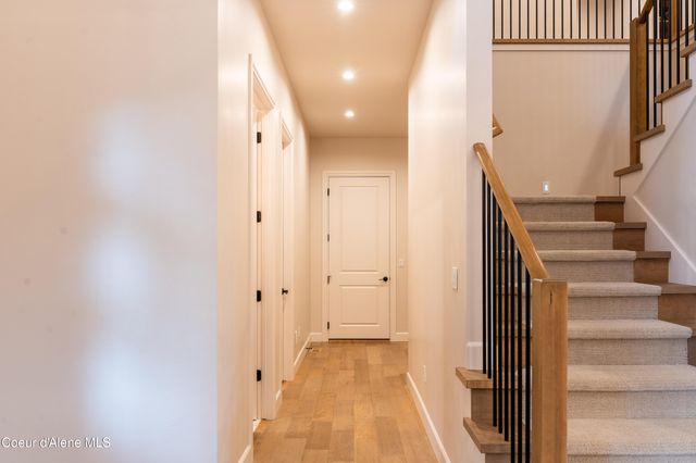 287 Mesa DR, Athol, ID 83801