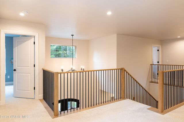 287 Mesa DR, Athol, ID 83801