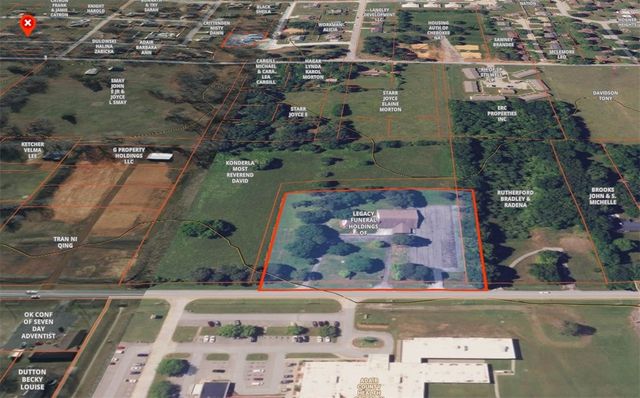 1400 W Locust Street, Stilwell, OK 74960