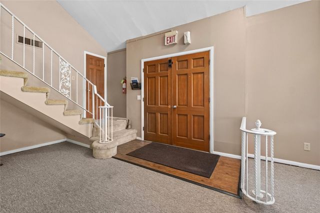 1400 W Locust Street, Stilwell, OK 74960