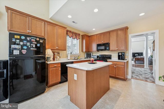 400 LANTERN LN, Kennett Square, PA 19348