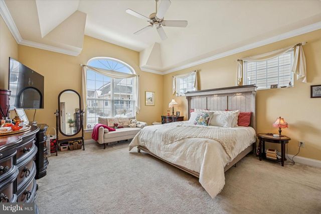 400 LANTERN LN, Kennett Square, PA 19348