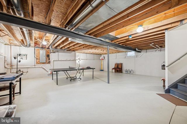 400 LANTERN LN, Kennett Square, PA 19348