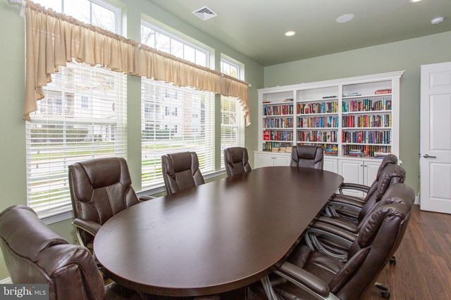 400 LANTERN LN, Kennett Square, PA 19348