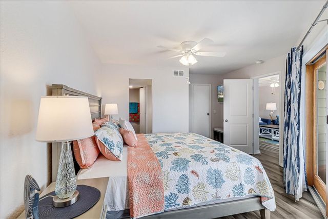 5973 State Highway 361 206, Port Aransas, TX 78373