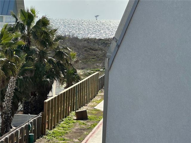 5973 State Highway 361 206, Port Aransas, TX 78373