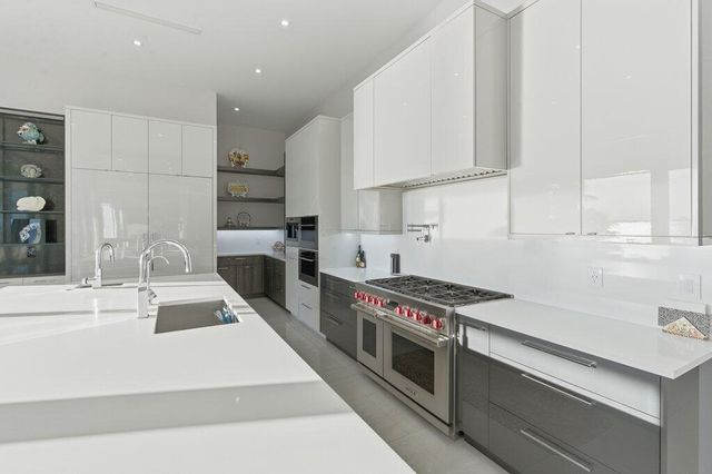 1271 NE Langford Lane, Jensen Beach, FL 34957