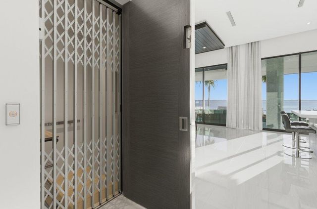 1271 NE Langford Lane, Jensen Beach, FL 34957