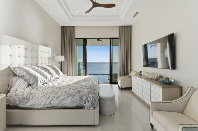 1271 NE Langford Lane, Jensen Beach, FL 34957