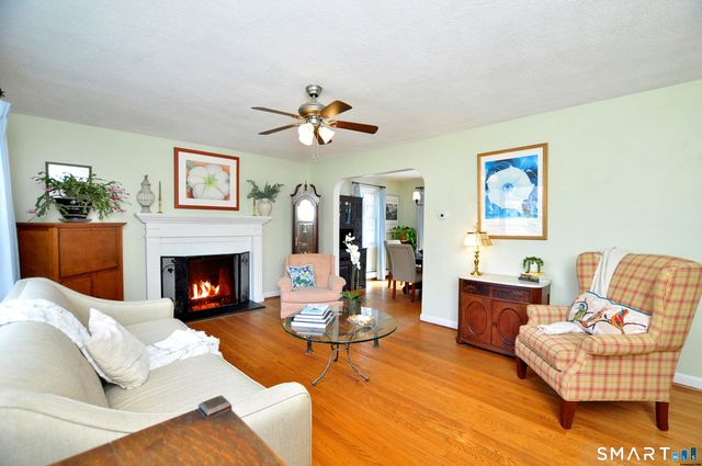 15 Stillman Road, Bloomfield, CT 06002