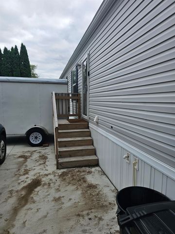 15326 Danseur Drive, Clinton Township, MI 48038