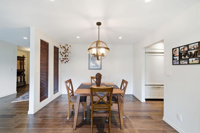 6485 Bayou Glen Road 6485, Houston, TX 77057