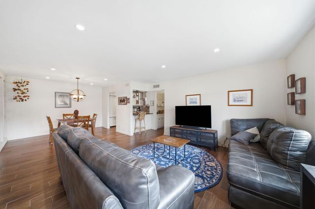 6485 Bayou Glen Road 6485, Houston, TX 77057