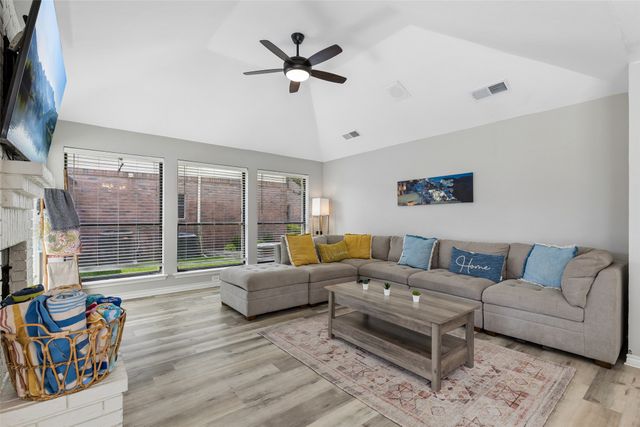 2108 Bentley Drive, Flower Mound, TX 75028