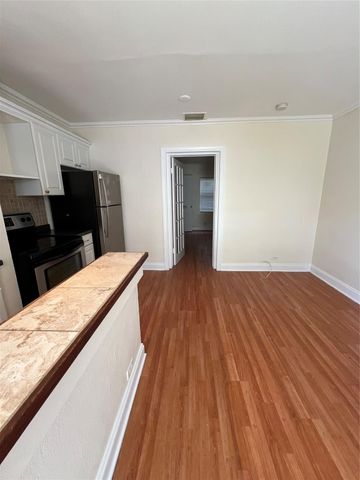 1325 NE 5th Terrace 2, Fort Lauderdale, FL 33304