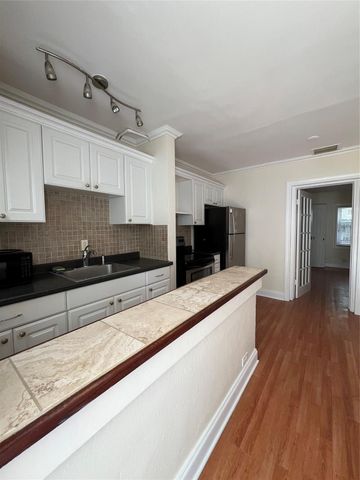 1325 NE 5th Terrace 2, Fort Lauderdale, FL 33304