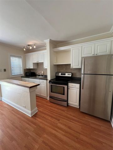 1325 NE 5th Terrace 2, Fort Lauderdale, FL 33304