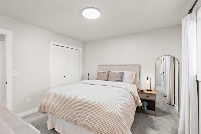 19215 E Valleyway Ave, Spokane Valley, WA 99016