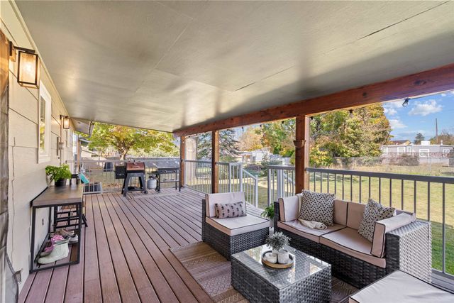 19215 E Valleyway Ave, Spokane Valley, WA 99016