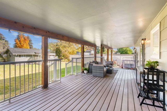 19215 E Valleyway Ave, Spokane Valley, WA 99016