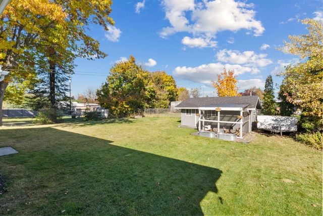 19215 E Valleyway Ave, Spokane Valley, WA 99016
