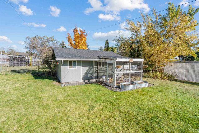 19215 E Valleyway Ave, Spokane Valley, WA 99016