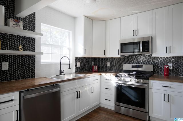 1712 34TH PLACE, Birmingham, AL 35234