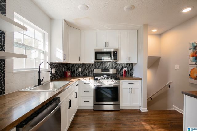 1712 34TH PLACE, Birmingham, AL 35234