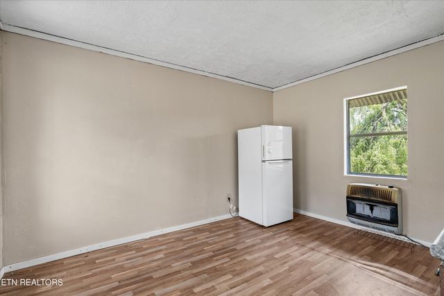 9476 Morgan County Hwy, Sunbright, TN 37872