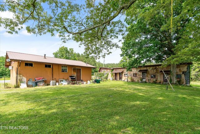 9476 Morgan County Hwy, Sunbright, TN 37872