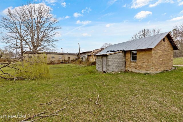 9476 Morgan County Hwy, Sunbright, TN 37872