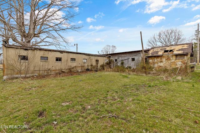 9476 Morgan County Hwy, Sunbright, TN 37872