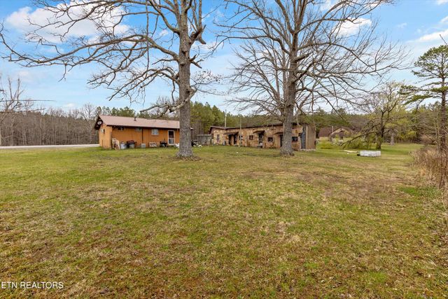 9476 Morgan County Hwy, Sunbright, TN 37872