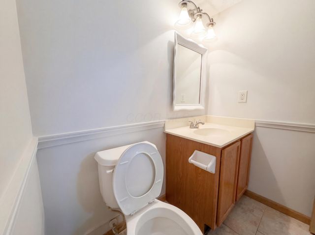 5469 Beresford Street, 224, Canal Winchester, OH 43110