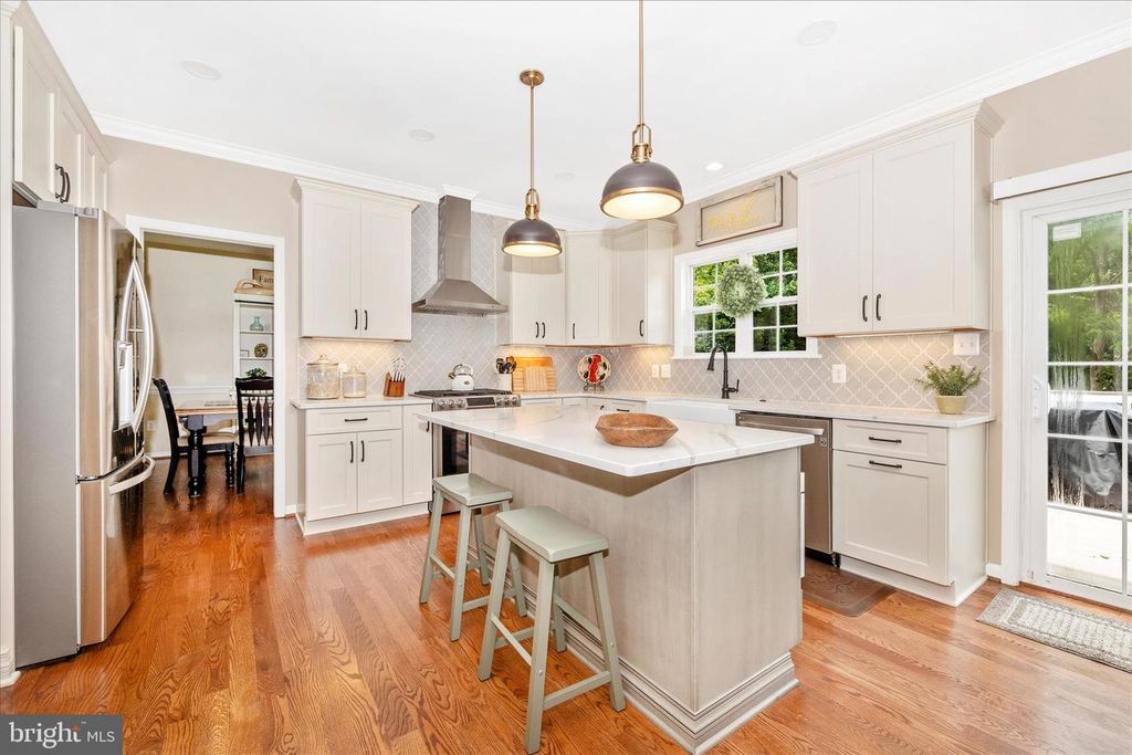 Image 16 of property listing at 402 LEAFY HOLLOW, Mount Airy, MD 21771