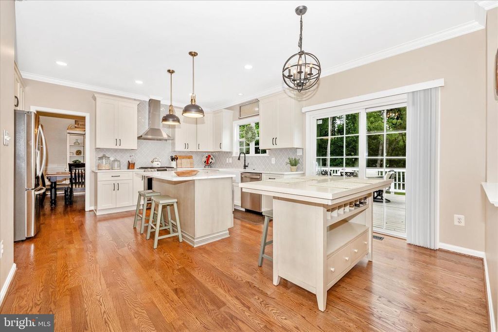 Image 20 of property listing at 402 LEAFY HOLLOW, Mount Airy, MD 21771